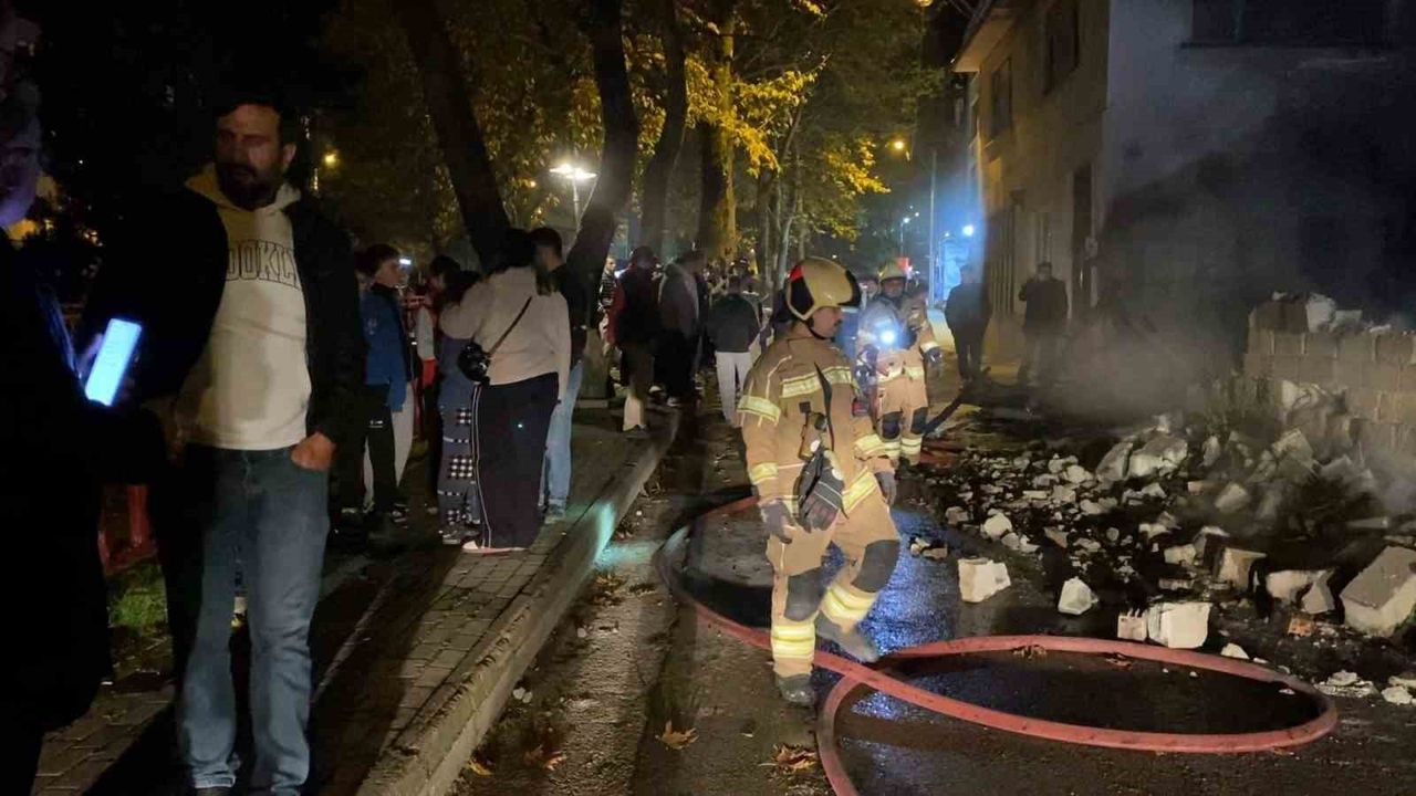 Bursa İnegöl'de tek katlı ev yangını kontrol altına alındı