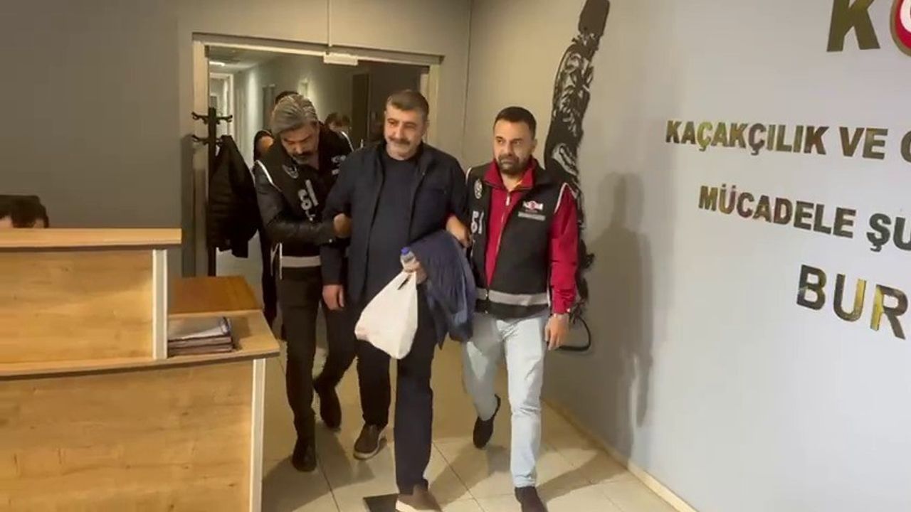 Bursa merkezli 11 ilde change araç operasyonu: 19 gümrük kaçağı araç ele geçirildi