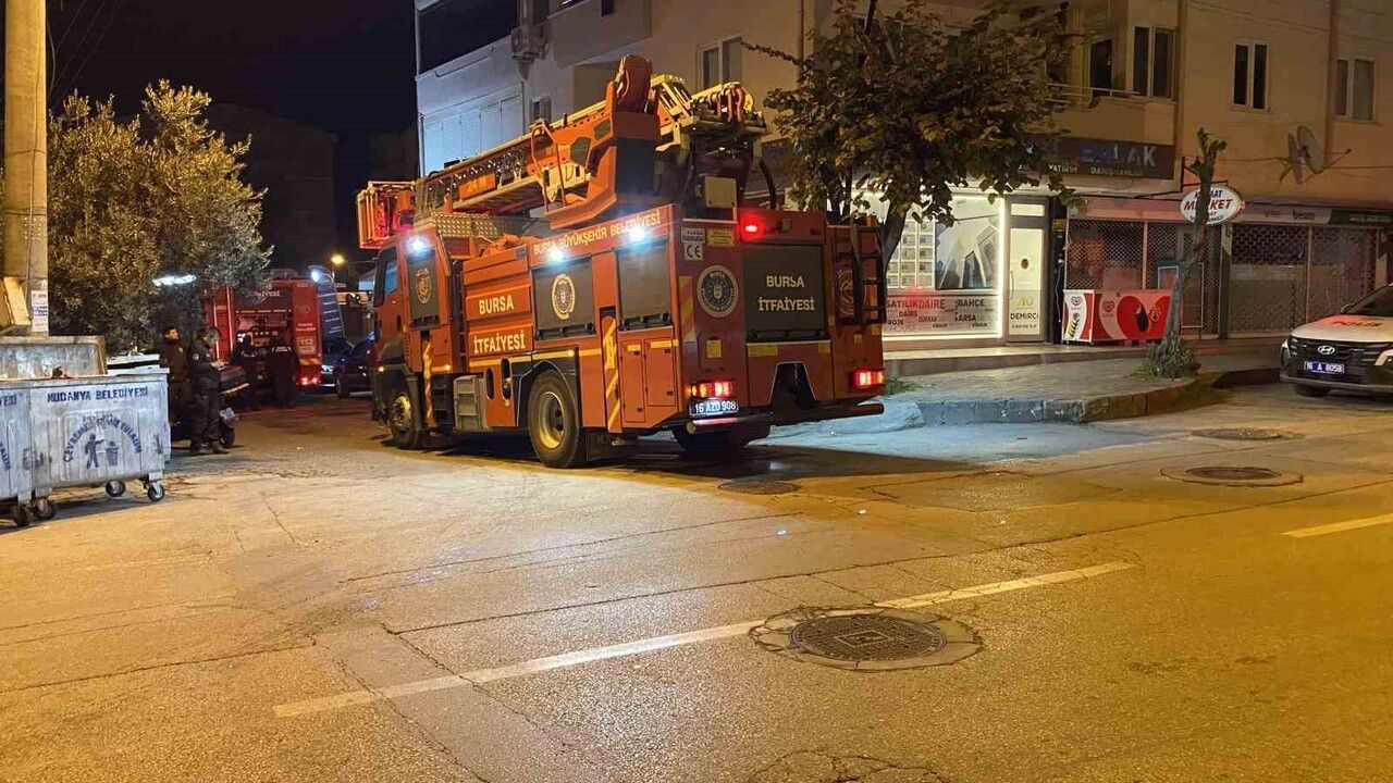 Bursa Mudanya’da aynı apartmanda 6. yangın endişesi