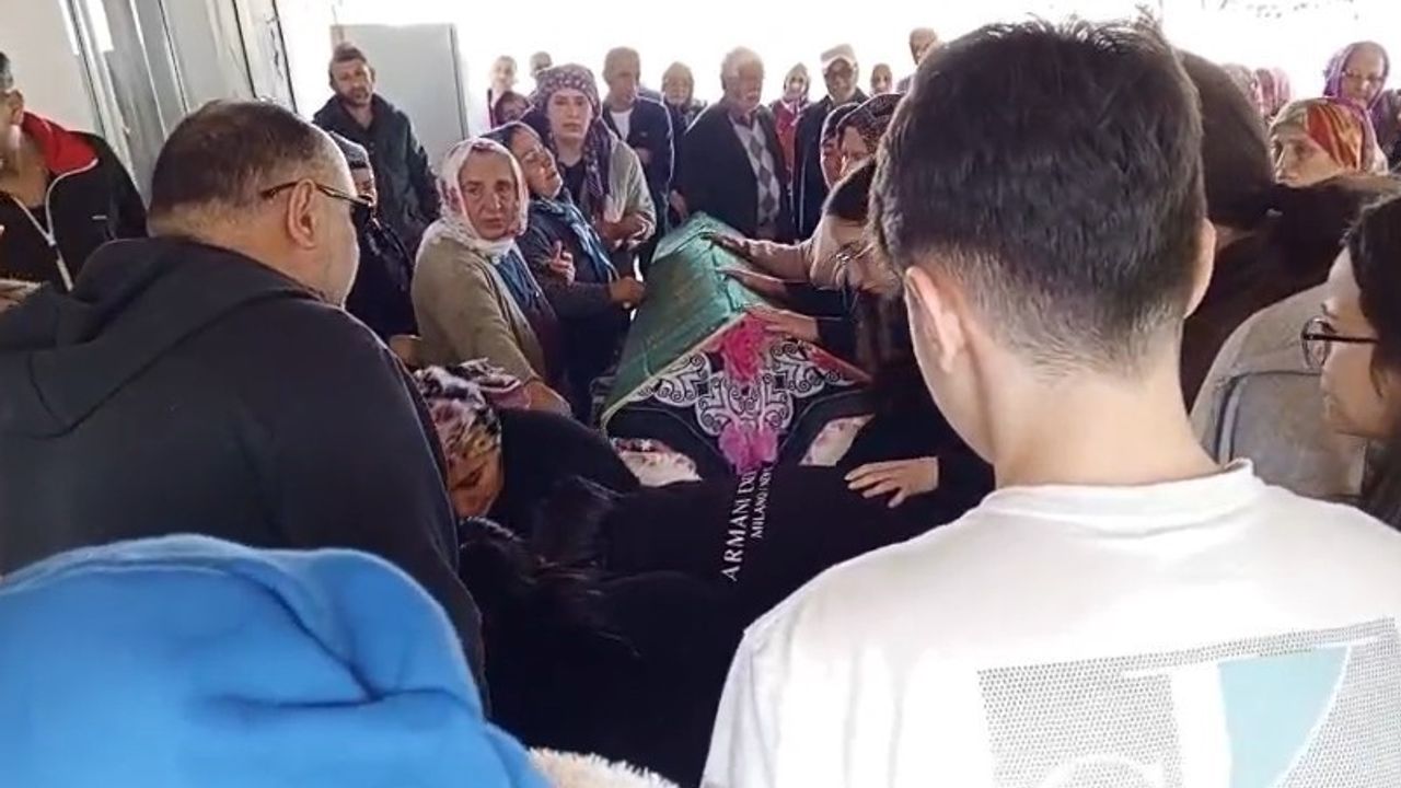 Büyükçekmece'de ölen Melisa Kölekçi memleketi Tokat'ta toprağa verildi