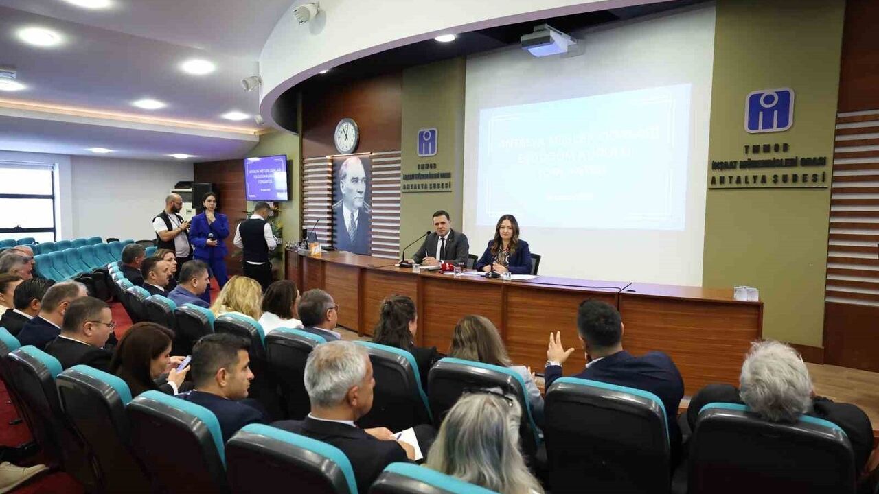 Büyükşehir Başkan Vekili Özdemir: 'Antalya’nın geleceği için iki kat daha fazla çalışıyoruz'