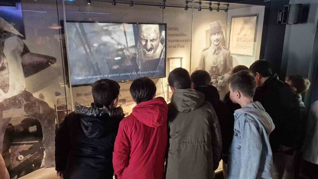 Çanakkale Savaşları Tırı Düzce'de Yoğun İlgi Gördü