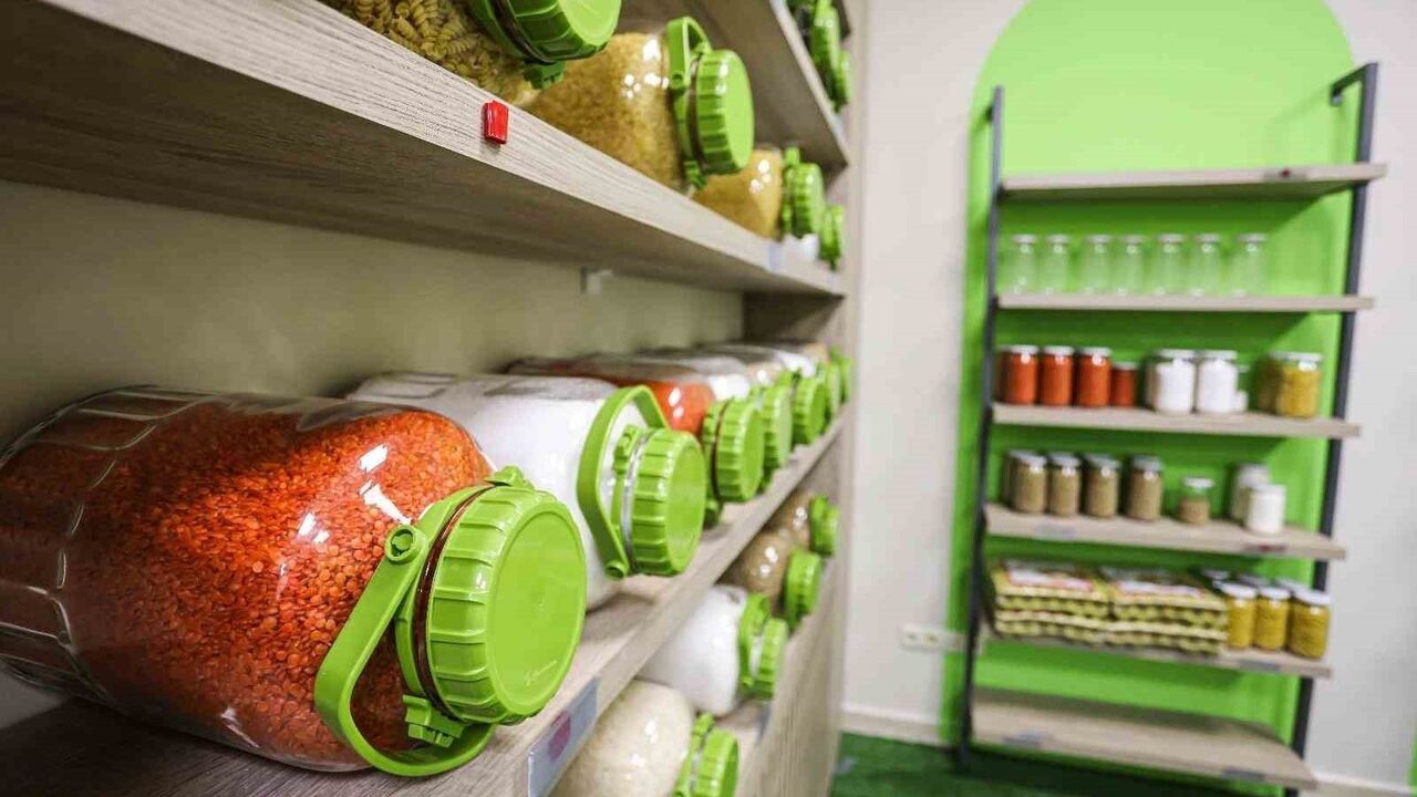 Canik Sıfır Atık Marketi aile ekonomisine katkı sağlıyor