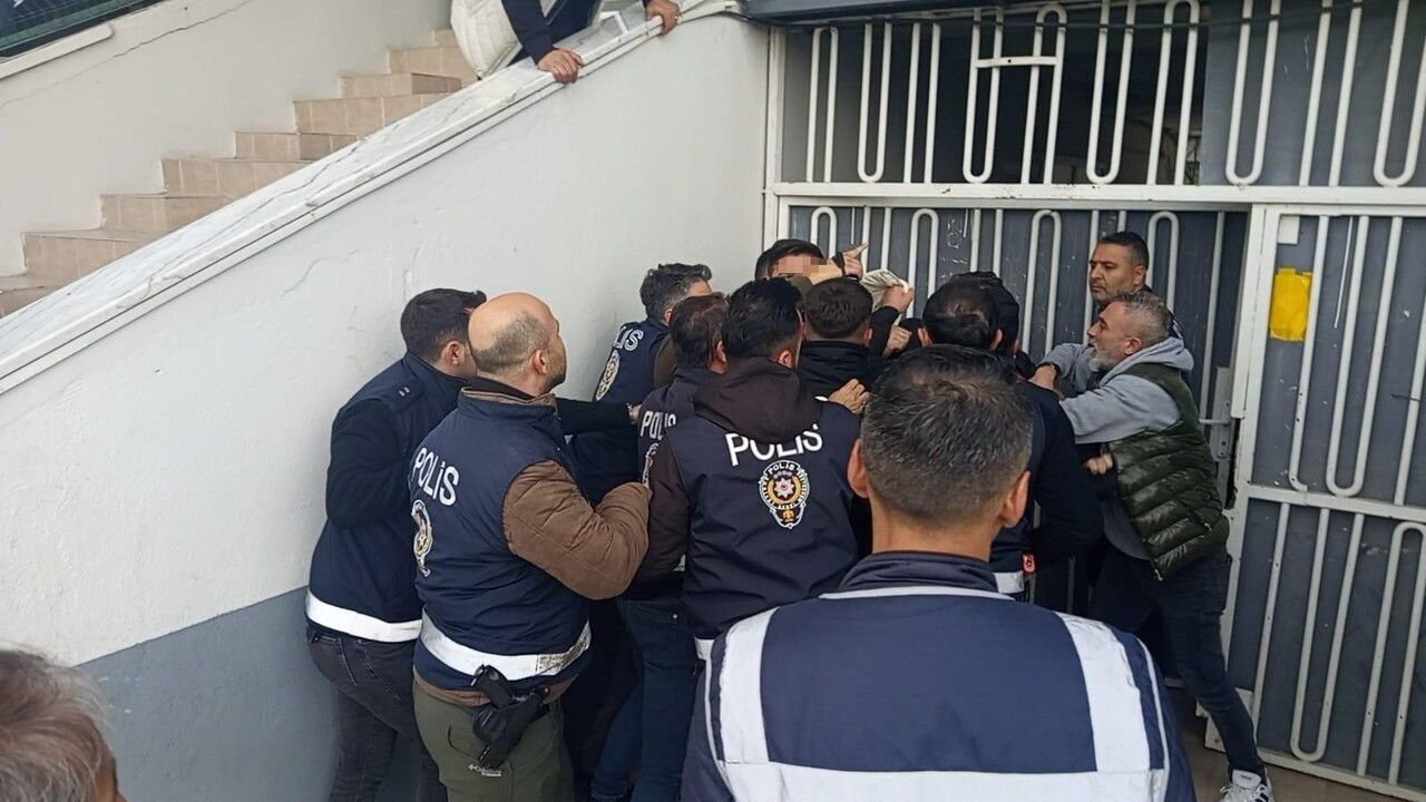 Çaycuma'da AVS Çaycumaspor - Yeniçağspor maçında arbede: 2 gözaltı