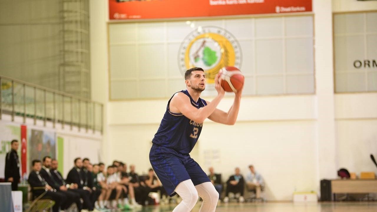 Çayırova, Ankara'dan 79-72'lik galibiyetle namağlup döndü