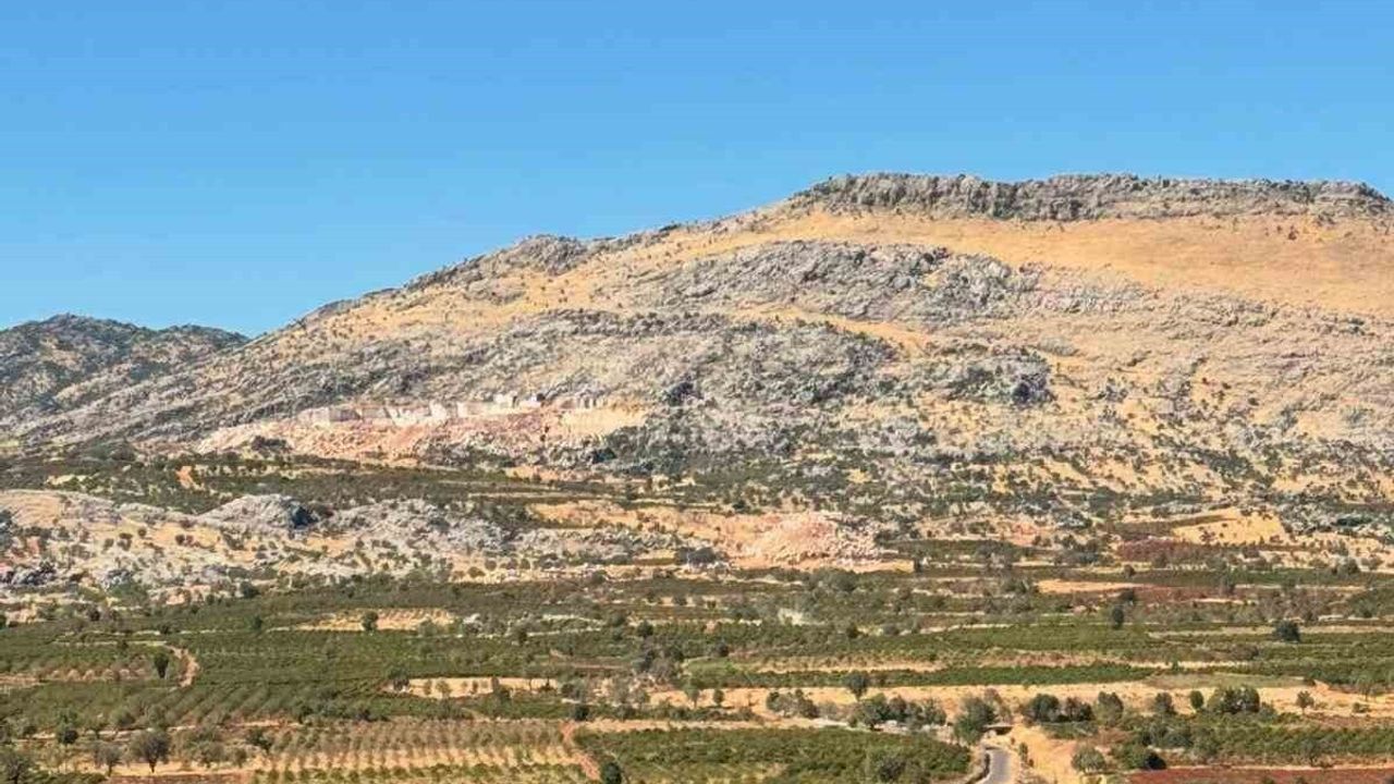 Çermik'te mermer ocağında kaya altında kalan Ramazan A. yaralandı