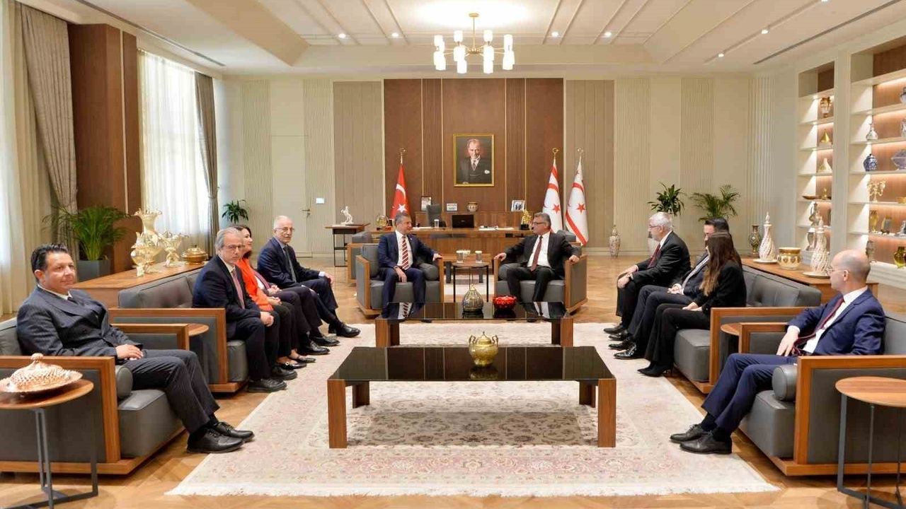 CHP Genel Başkanı Özel'den KKTC Cumhurbaşkanı Erhürman’a ziyaret