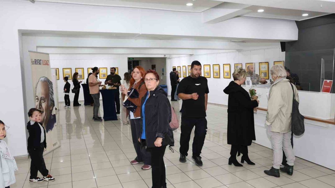 Çocukların Öksüz Civciv Yorumları Konak Kültürevi'nde Sergileniyor