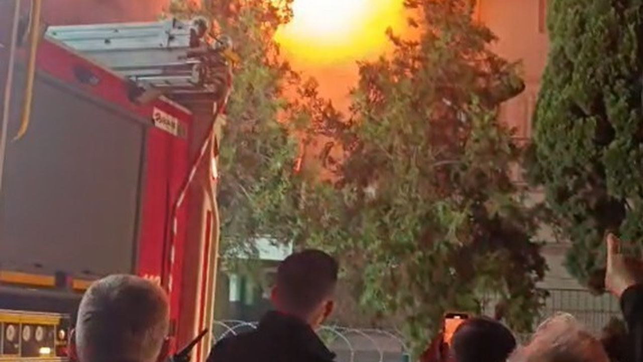 Çorlu'da yazlık sitede ev yangını söndürüldü