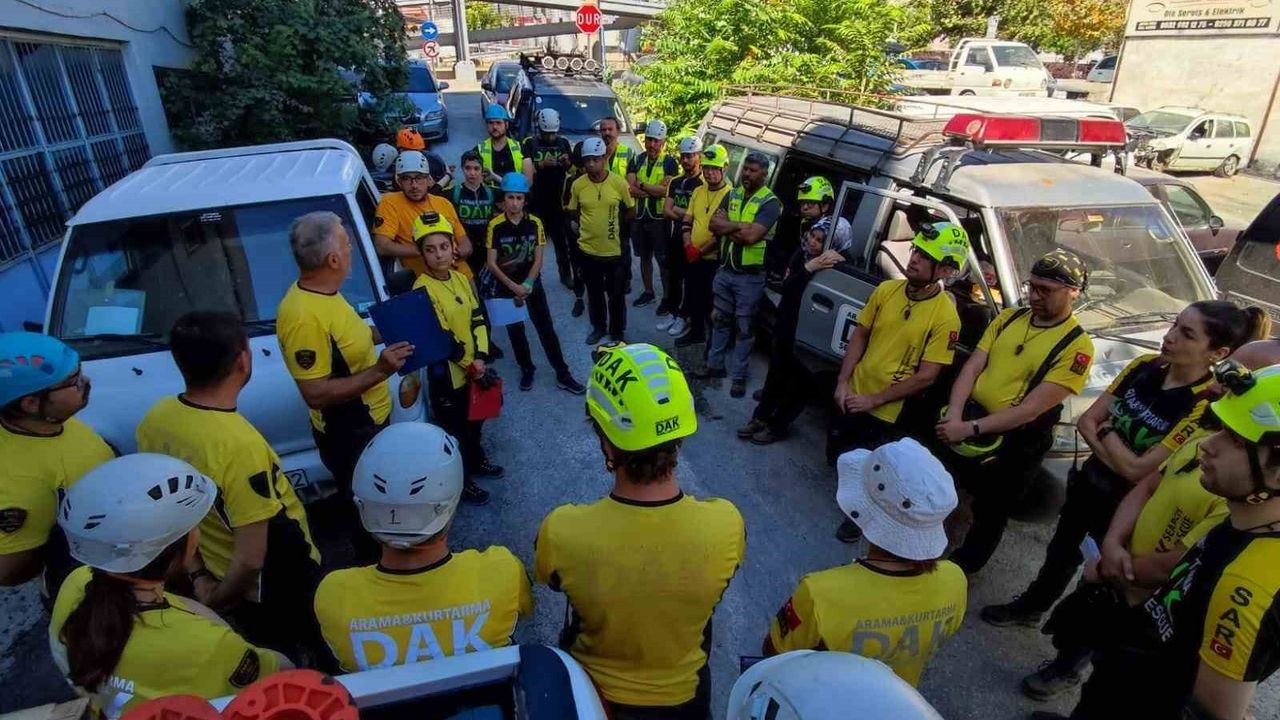 Dağ Arama Kurtarma (DAK) 9 Yıldır Denizli’de Gönüllü Kurtarma Çalışmaları Yapıyor