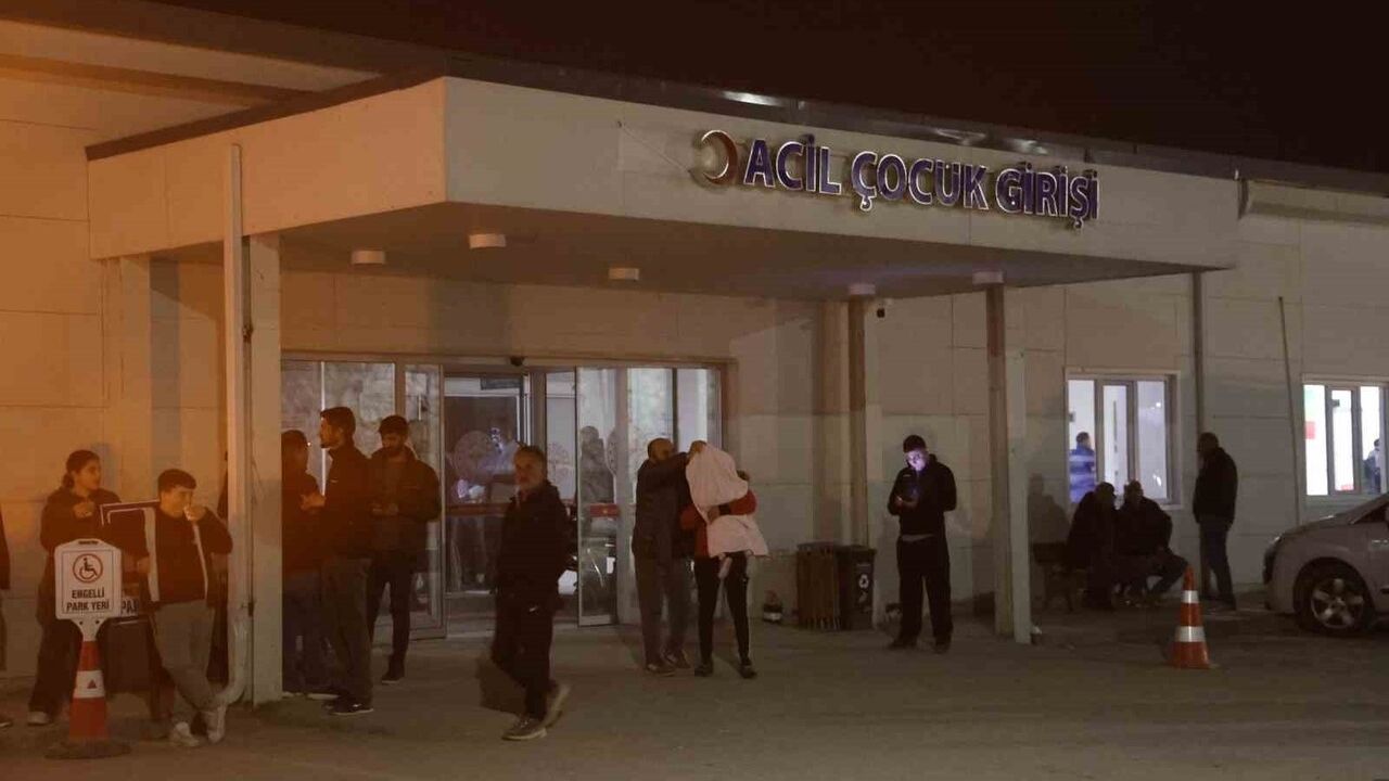 Defne Devlet Hastanesi'nde elektrik panosundan çıkan yangın söndürüldü