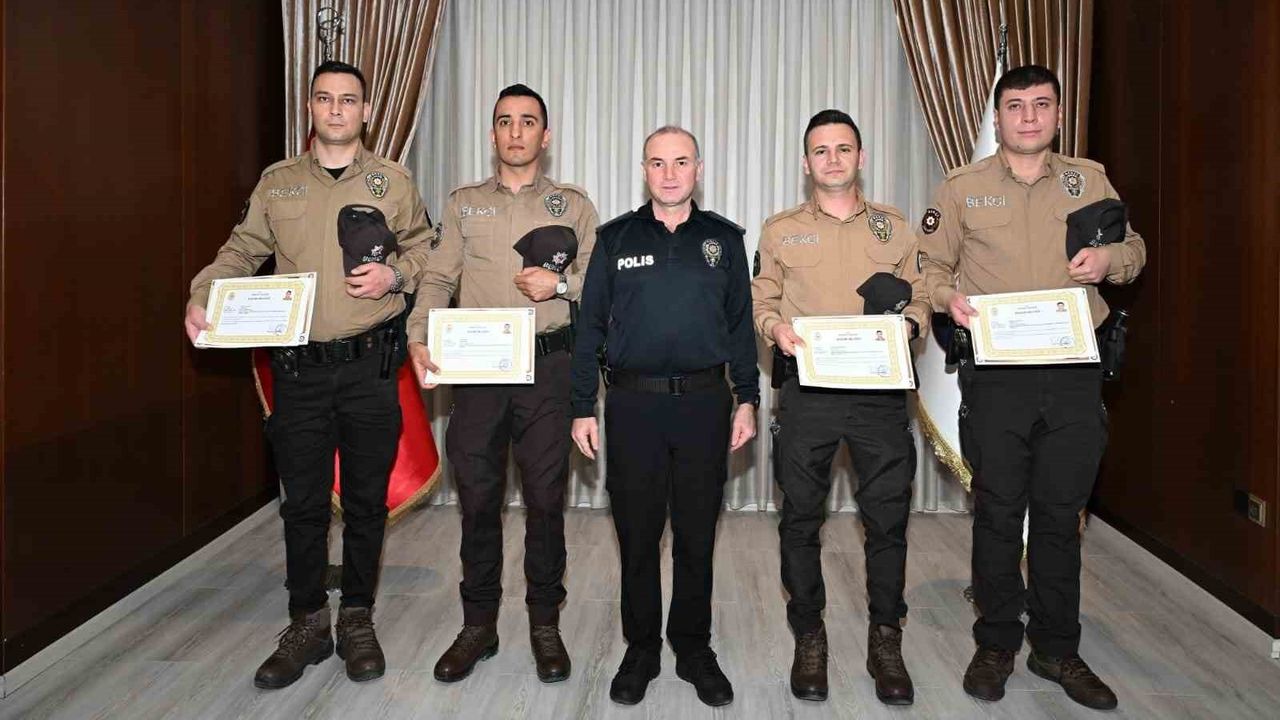 Denizli'de bekçilere uyuşturucu ve aranan şahıs yakalama ödülü