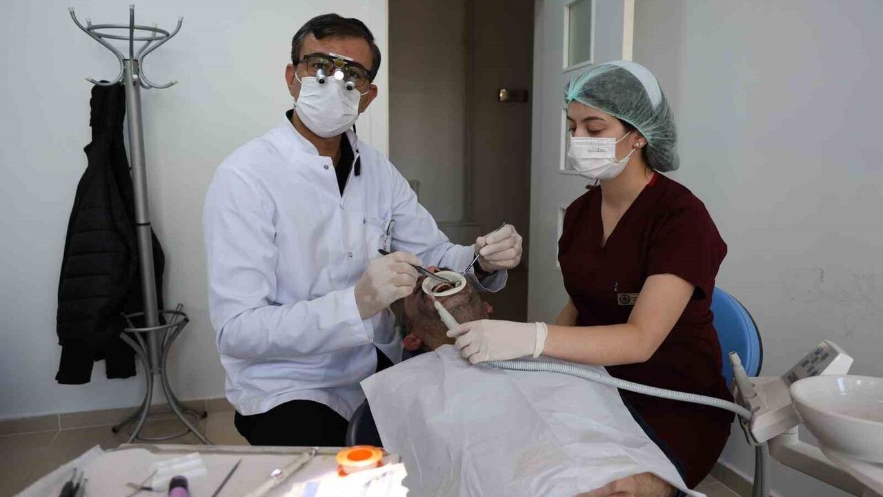 Depremler ilham verdi: Cam fiber ve direkt kompozit lamina ile implant ihtiyacı azalıyor