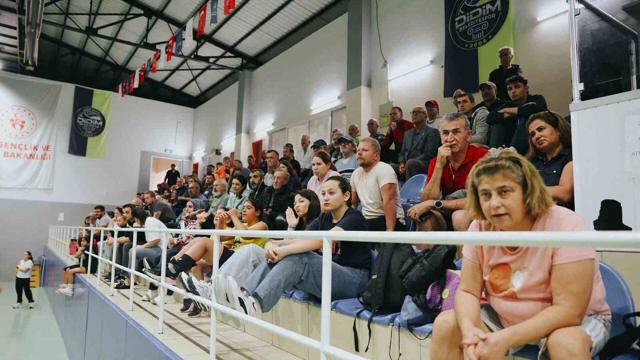 Didim Belediyespor, Söke Belediyespor'u 3-2 mağlup etti