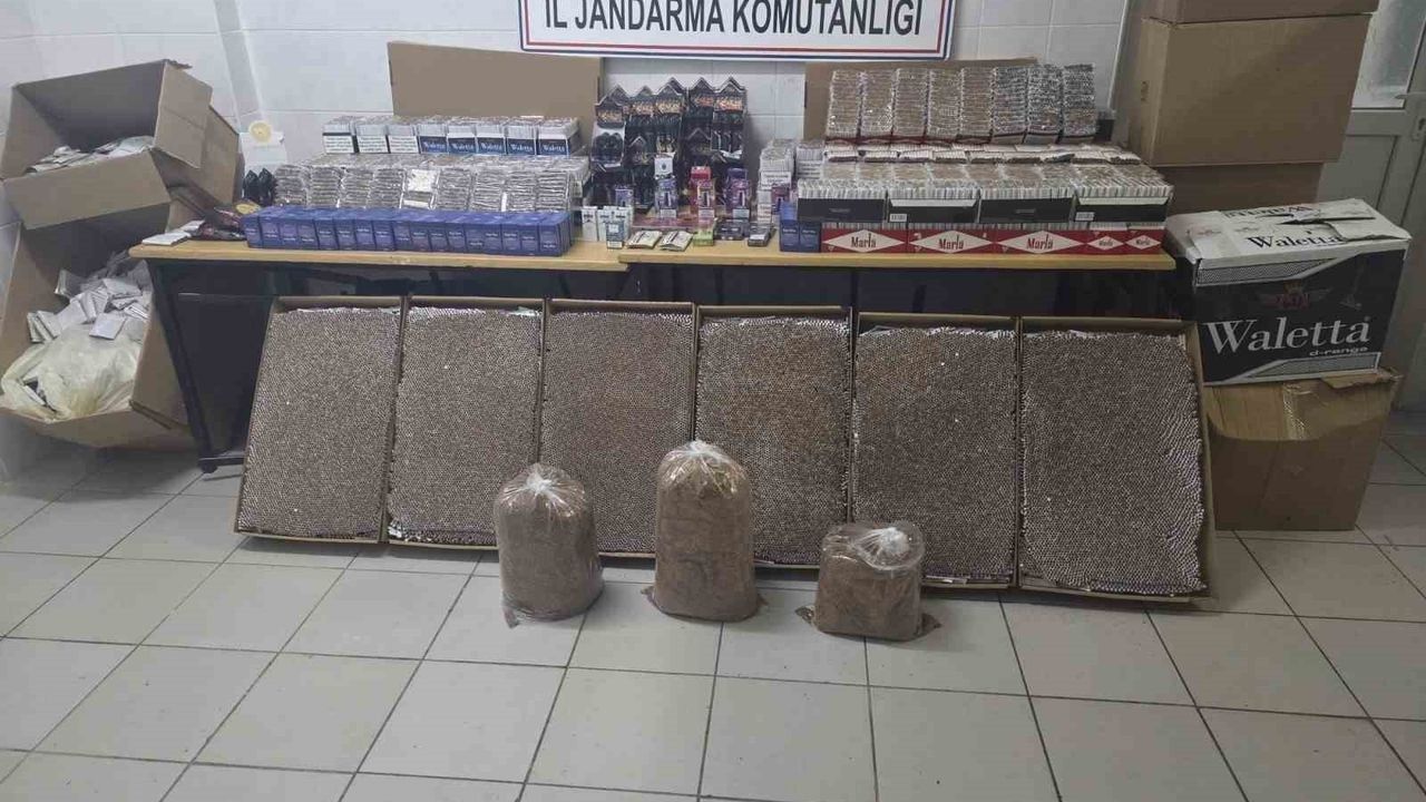 Didim'de Kaçak Sigara Operasyonu: 1,4 Milyon TL Değerinde Malzeme Ele Geçirildi