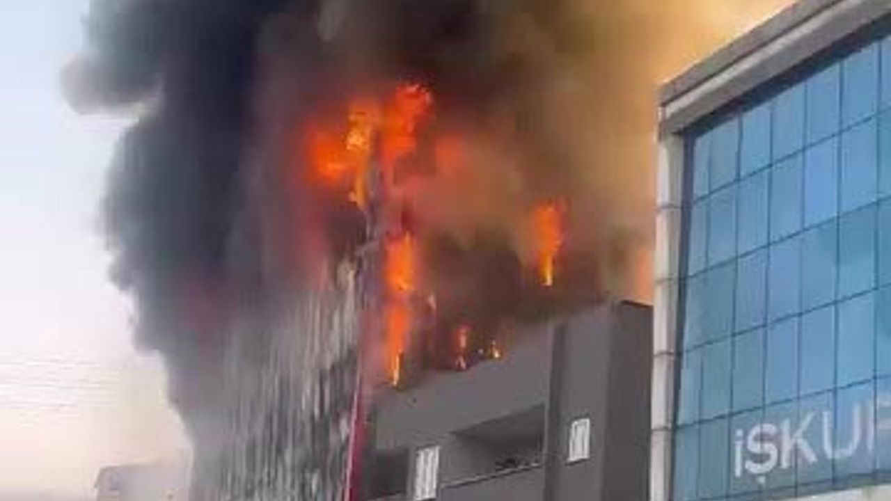 Dilovası'nda iş yerinde yangın: çok sayıda ekip sevk edildi