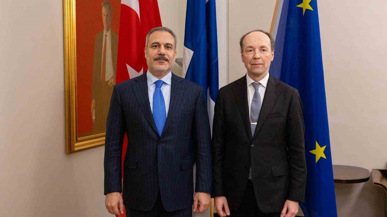 Dışişleri Bakanı Hakan Fidan, Finlandiya'da Parlamento Başkanı ile Görüştü