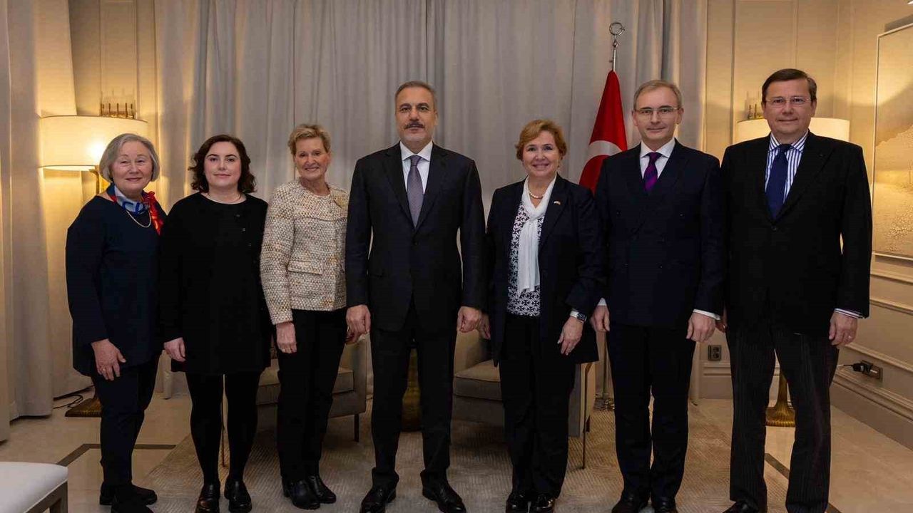 Dışişleri Bakanı Hakan Fidan Finlandiya'da Resmi Ziyarette