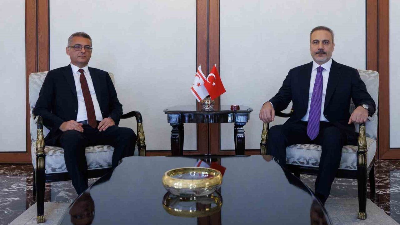 Dışişleri Bakanı Hakan Fidan, KKTC Cumhurbaşkanı Tufan Erhüman ile Ankara'da Görüştü
