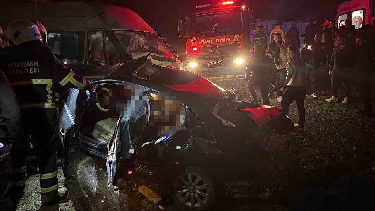 Diyarbakır Çınar'da zincirleme kaza: 4 ölü, 13 yaralı