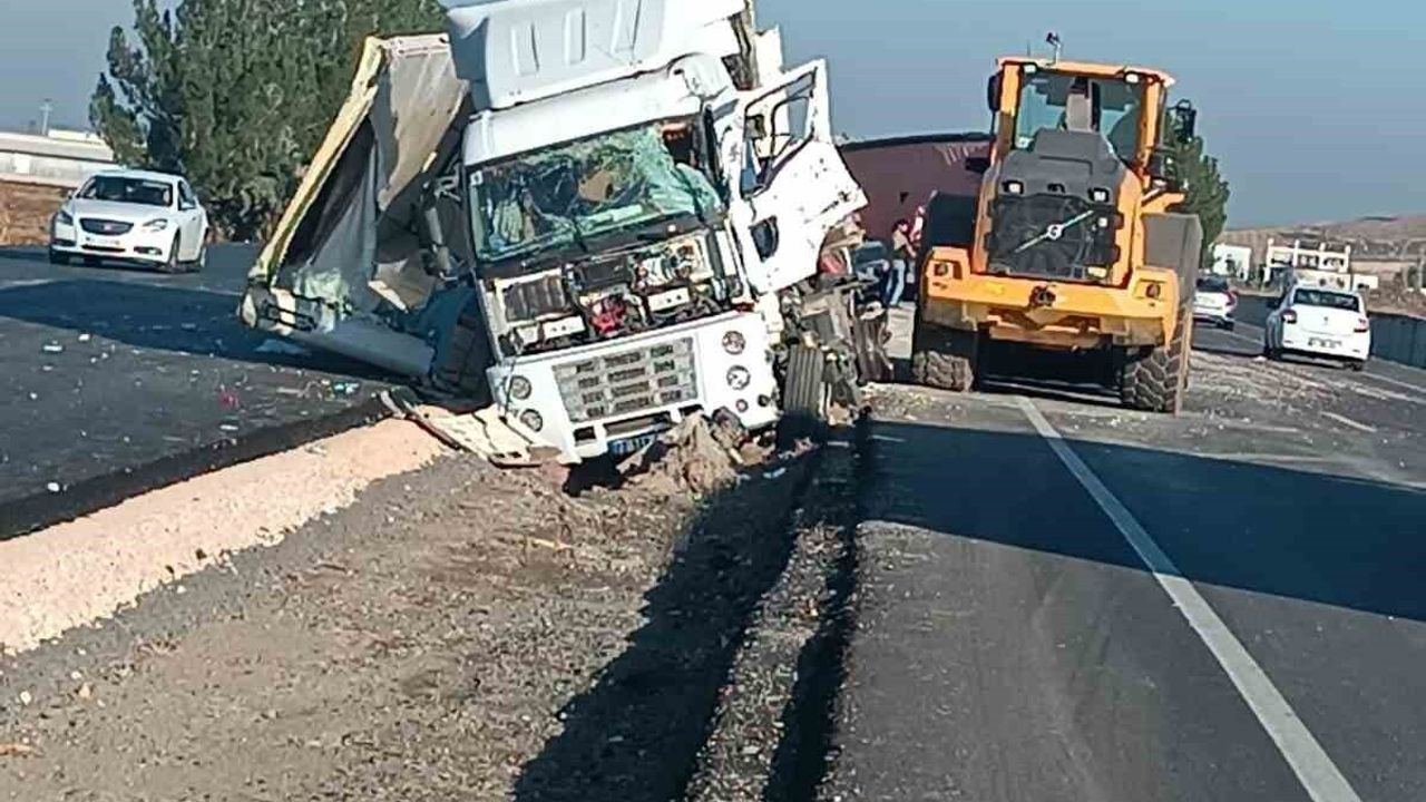 Diyarbakır Çınar'da zincirleme trafik kazası: 3 yaralı