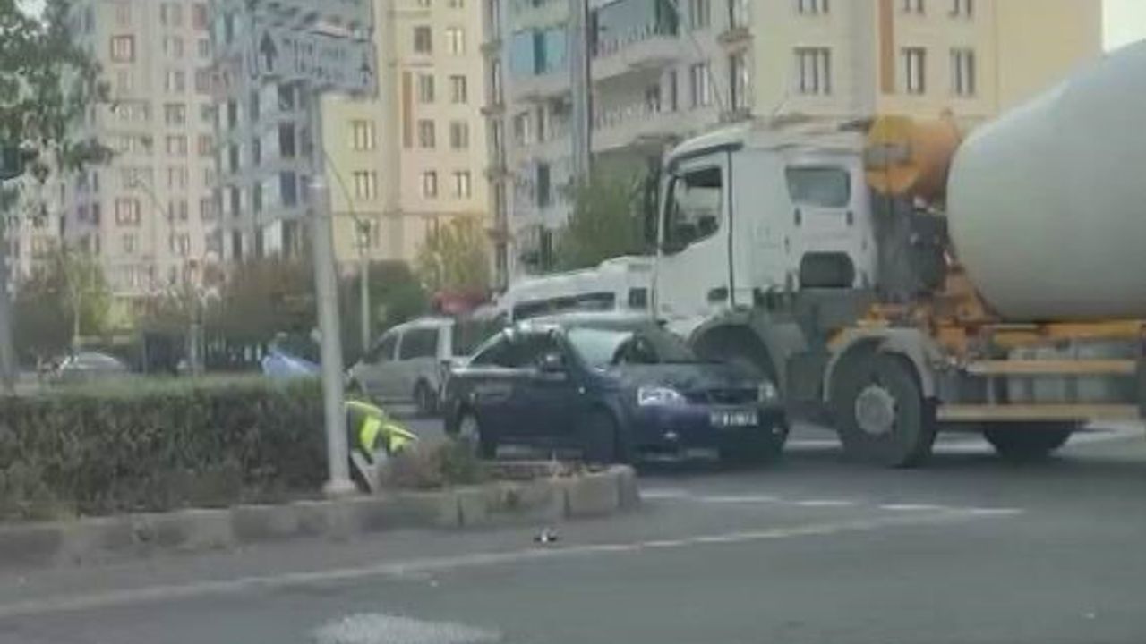 Diyarbakır'da üç ayrı kazada 3 kişi yaralandı