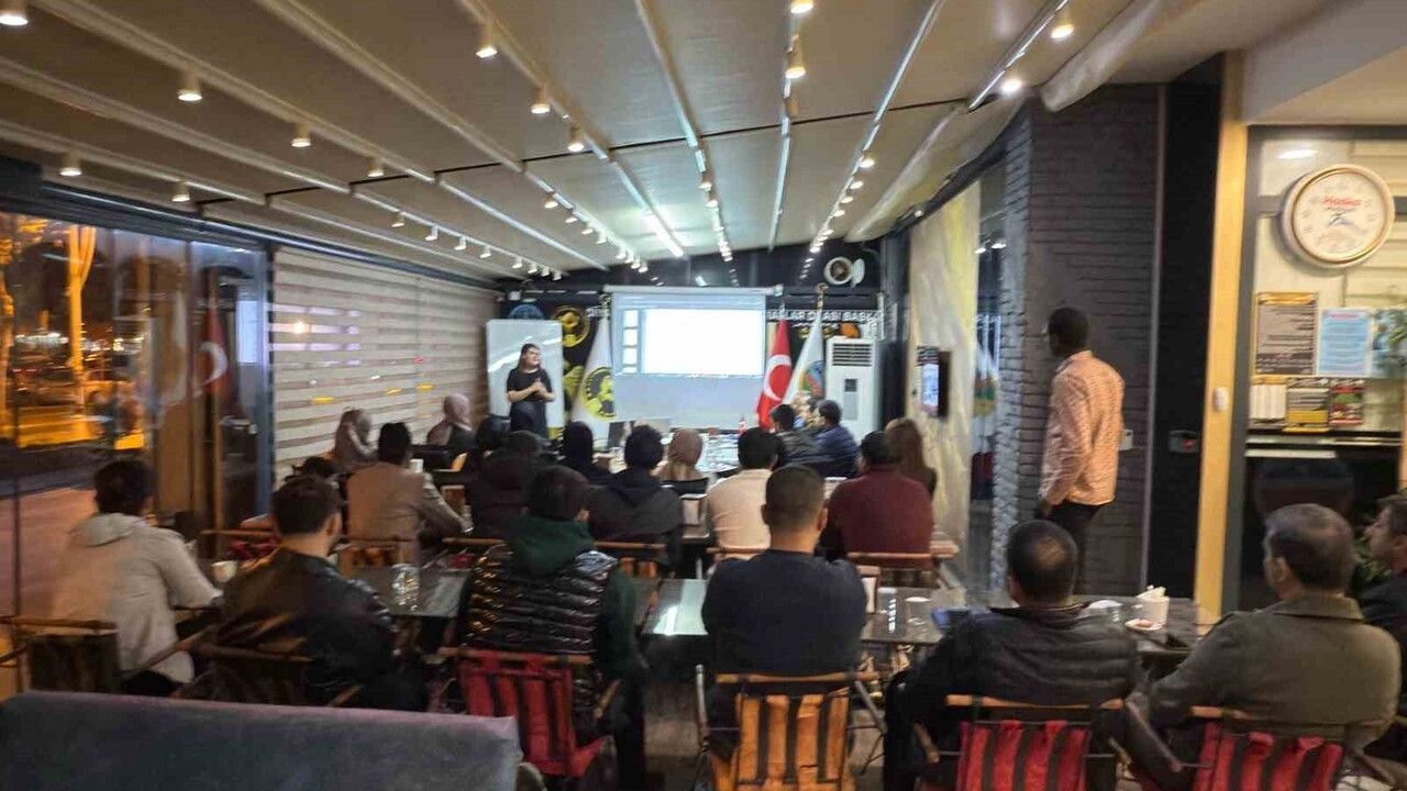 Diyarbakır Kuyumcular Odası'ndan esnafa ücretsiz İngilizce eğitimi