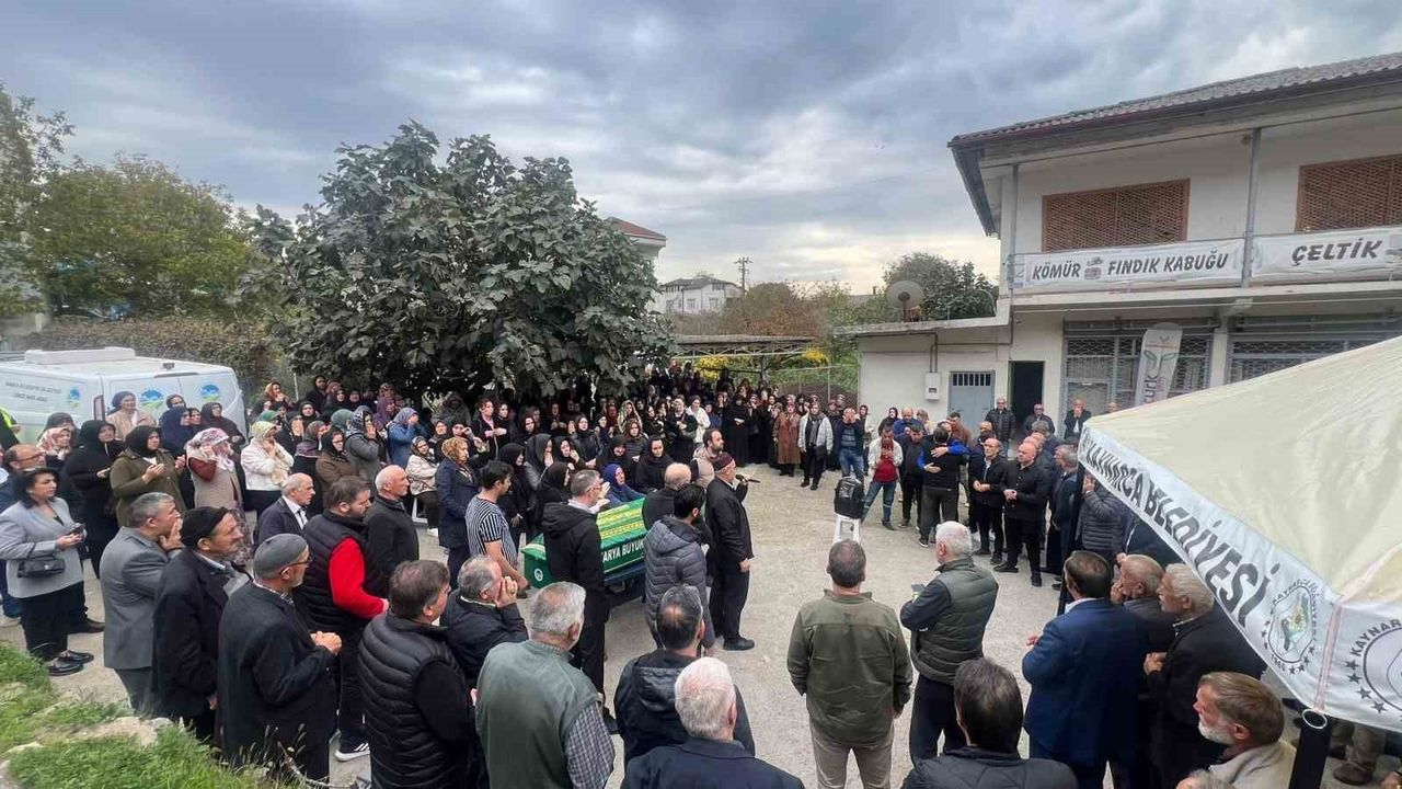 Doğum gününde kansere yenildi: 55 yaşındaki Günseli Koç vefat etti