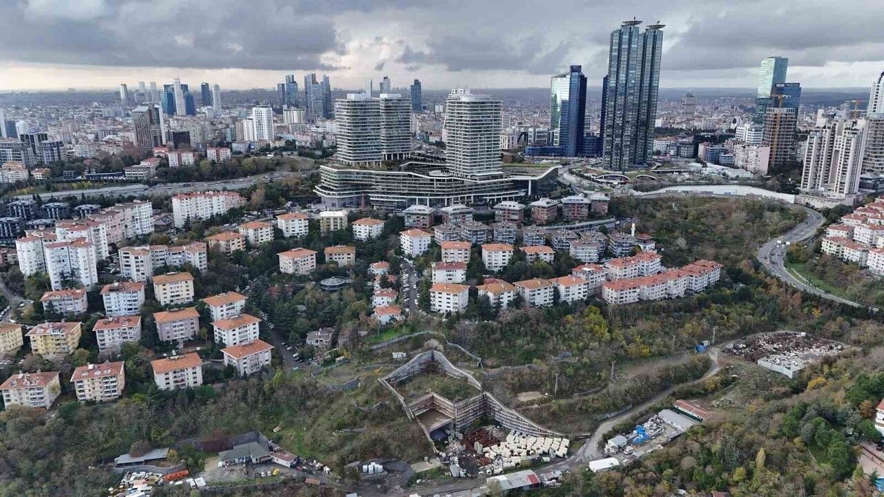 Dolmabahçe-Levazım Tüneli yarım kaldı, Beşiktaş'ta trafik çilesi sürüyor