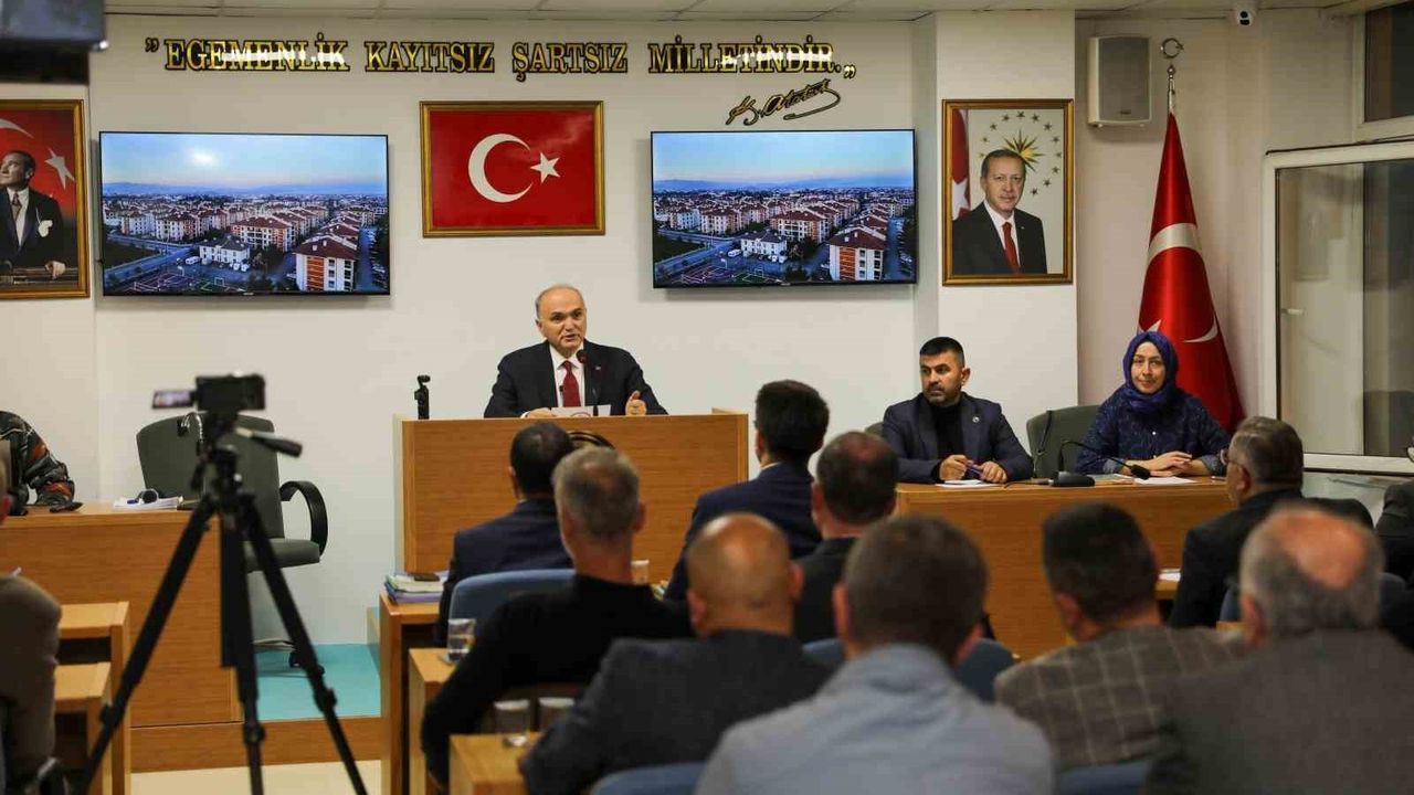 Düzce Belediye Başkanı Faruk Özlü, Yapı Stokunun Yenilenmesini Açıkladı