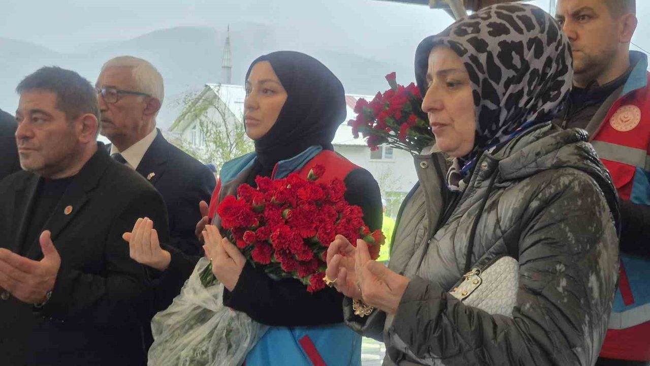 Düzce'de 12 Kasım Depreminin 26. Yılı: Acılar Hâlâ Taze