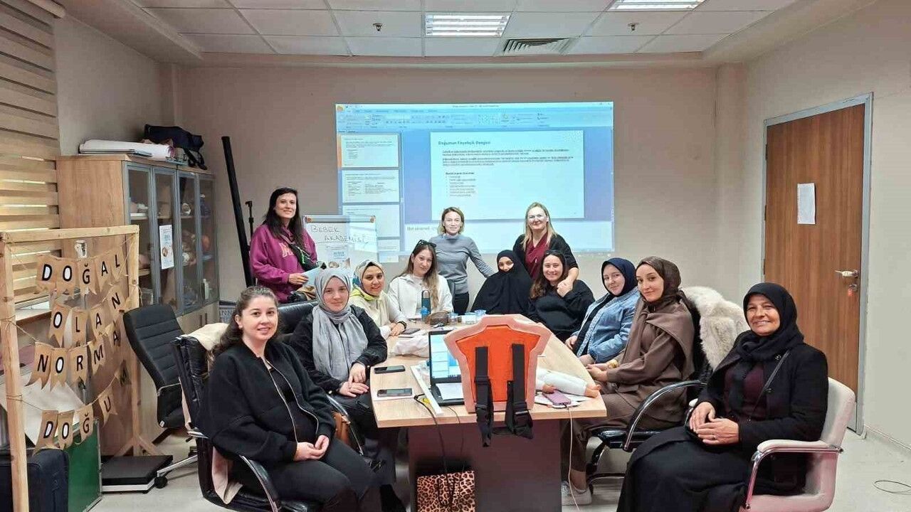 Düzce'de Gebe Okulu ve Bebek Akademisi Eğitimleri Devam Ediyor