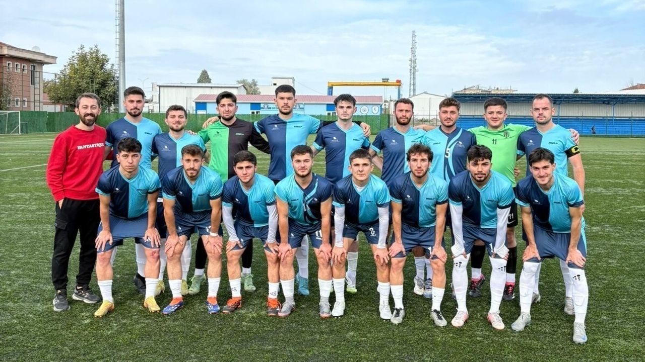 Düzce Üniversitesi Futbol Takımı Eleme Grubunu Lider Tamamladı