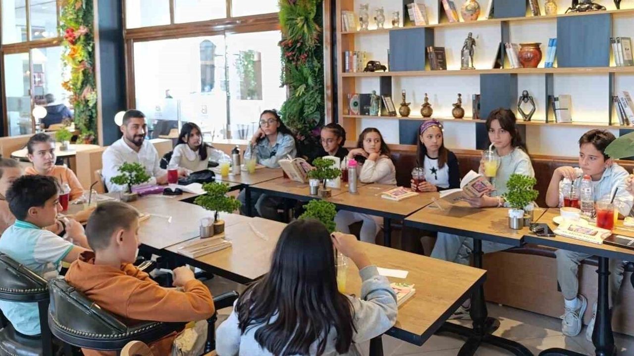 Edremit’te 'Kitap Kaşifleri Kulübü' ile minikler okumaya yönlendiriliyor