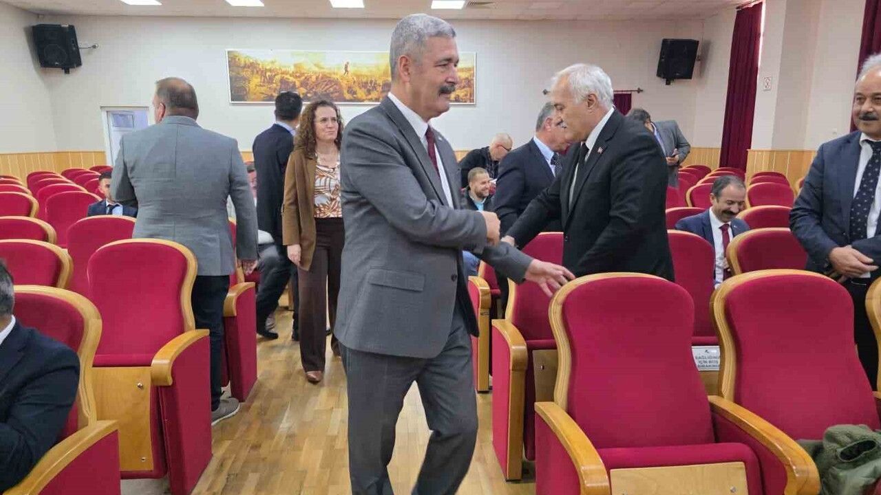 Efeler'de 'Eğitim Yöneticileri Okuyor' Projesinde Yeni Dönem Açıldı