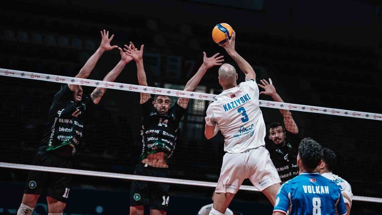 Efeler Ligi: Halkbank 3-0 Bursa B.B. Spor — 4. Hafta