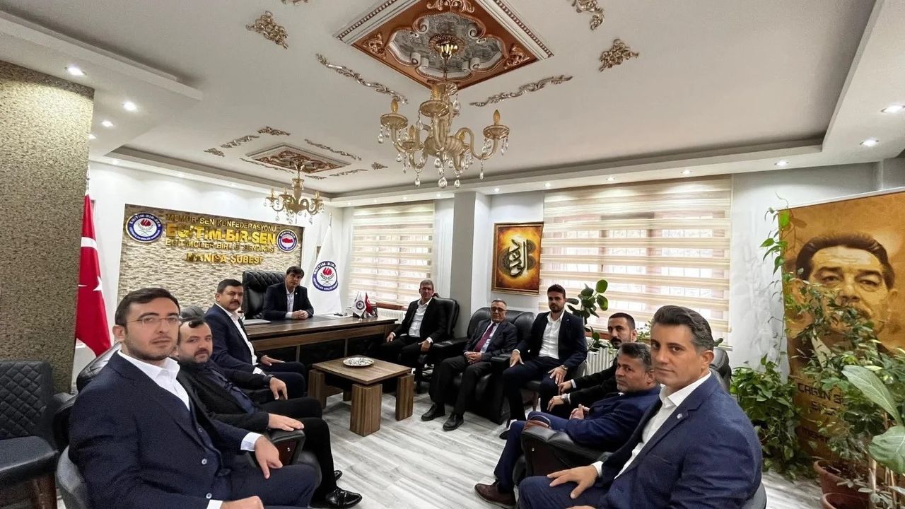 Eğitim-Bir-Sen Yunusemre İlçe Temsilciliğinde görev değişimi