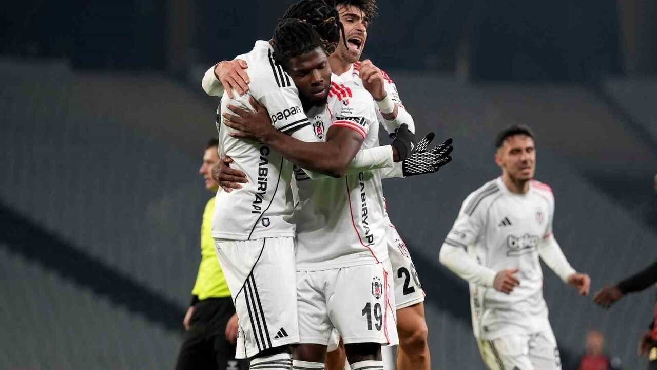 El Bilal Toure Beşiktaş’taki katkısını sürdürüyor