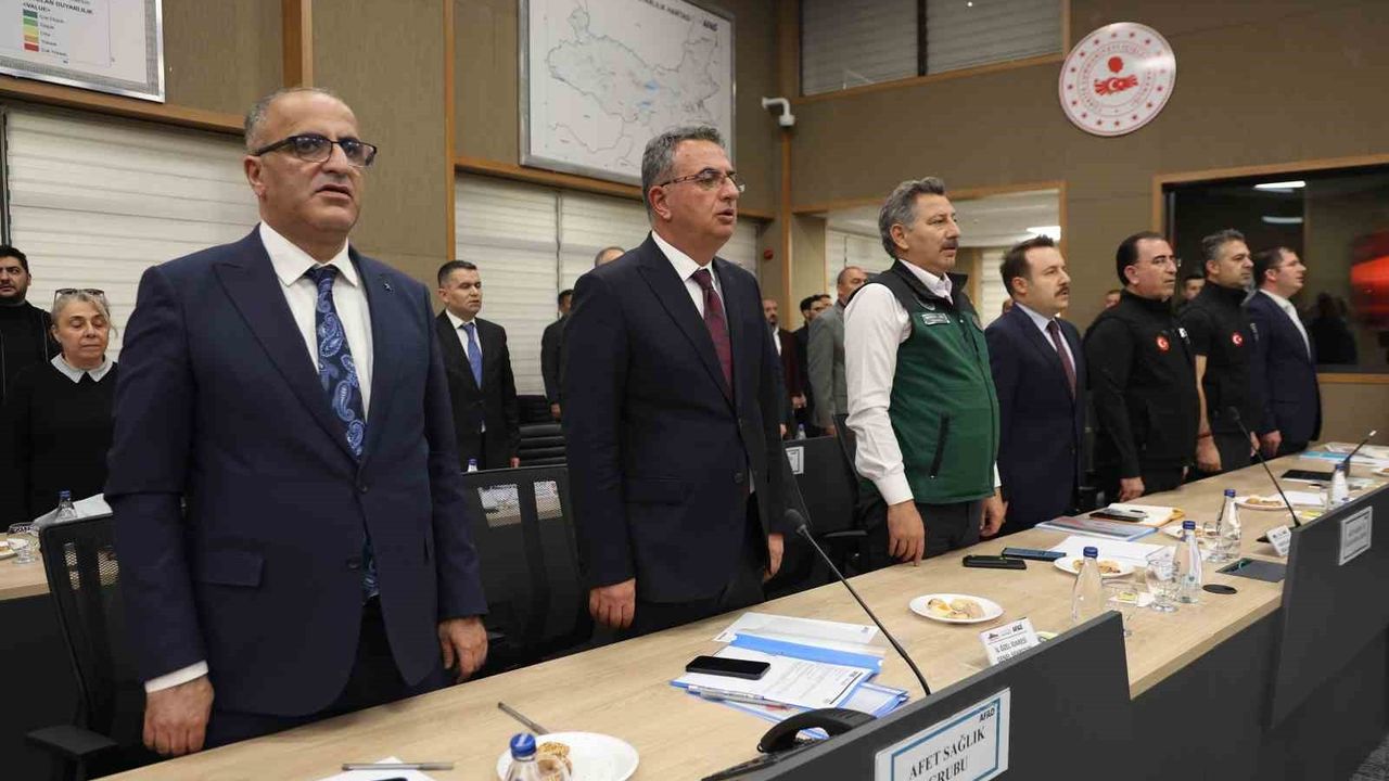 Elazığ’da İRAP toplantısı: Afet risklerini azaltma ve öncelikli eylemler değerlendirildi