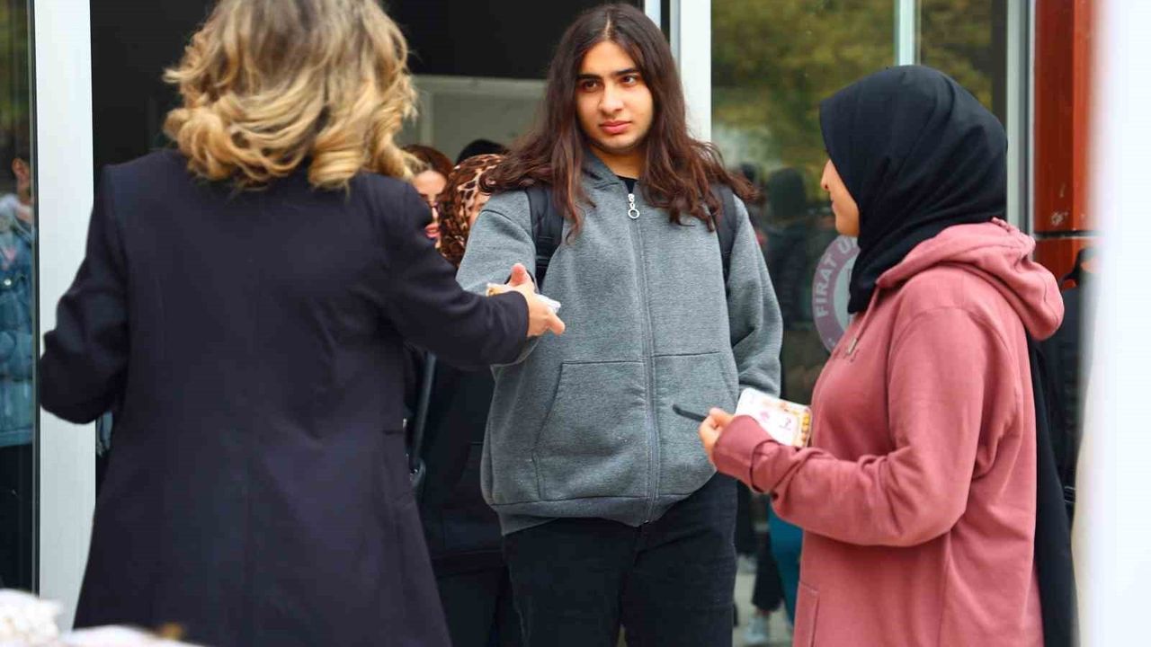 Elazığ'da Öğrencilere Yöresel İkram