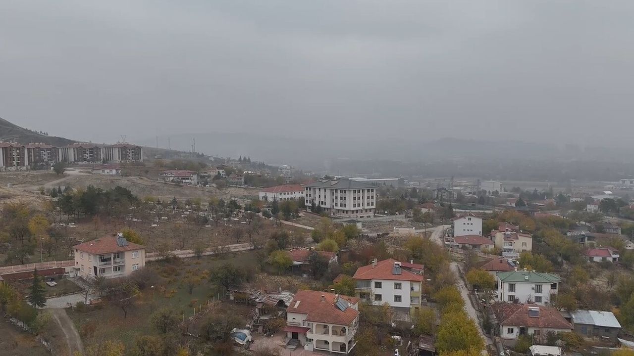 Elazığ'da Sis Etkisi Bir Haftadır Sürüyor