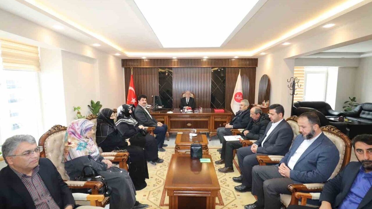 Elazığ'da Yatılı Kur’an Kursları Masaya Yatırıldı: Hafızlık İcazet Hazırlıkları Öne Çıktı