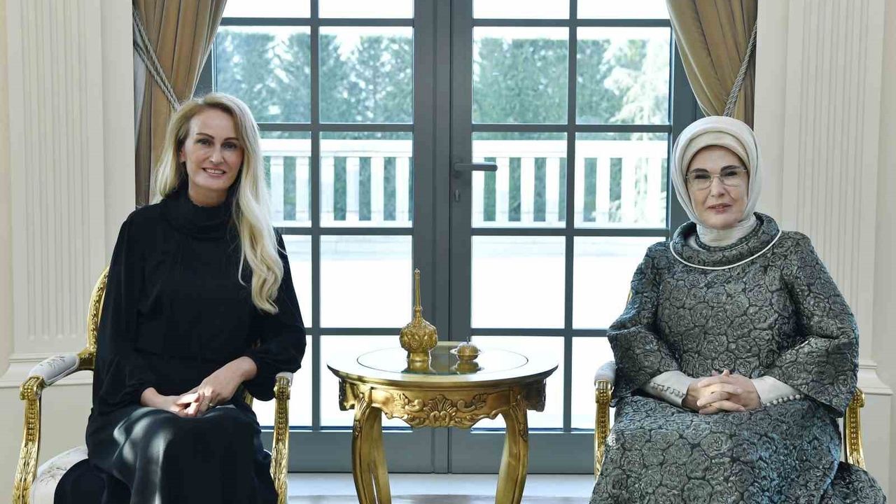 Emine Erdoğan, Nilden Bektaş Erhürman’ı Devlet Konukevi’nde Ağırladı