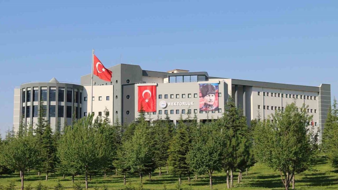 Erciyes Üniversitesi CWTS Leiden 2025 Sıralamasında Yükselişini Sürdürüyor