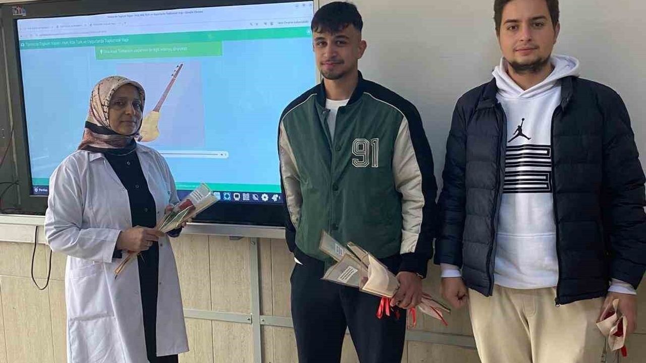 Erciyes Üniversitesi öğrencilerinden Yahyalı'da 'Spor Yap Zinde Kal' etkinliği