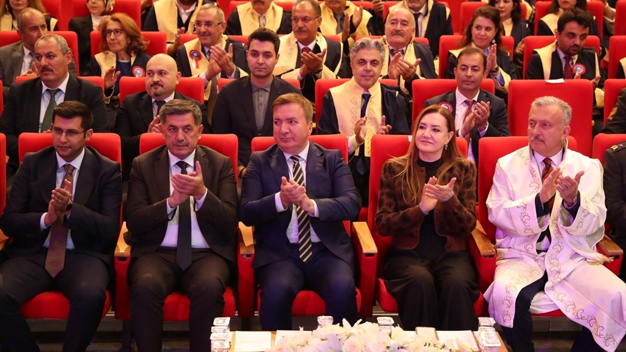 Erzincan Binali Yıldırım Üniversitesi 2025-2026 Akademik Yıl Açılış Töreni Gerçekleşti