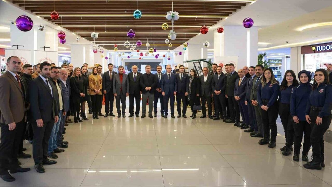 Erzincan'da Ceza İnfaz Kurumları El Emeği Ürünleri Sergisi Açıldı