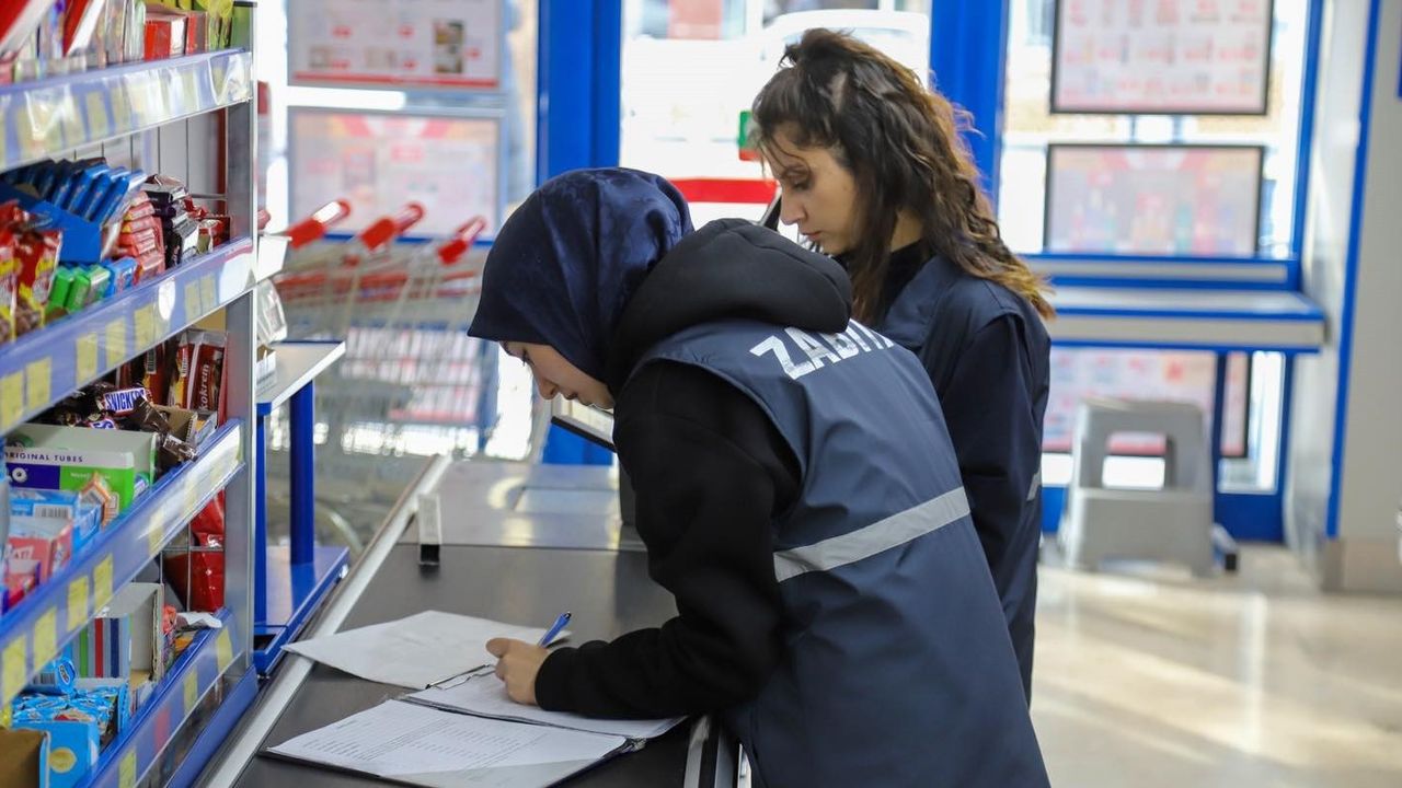Erzincan'da market denetimleri: Son kullanma tarihi geçen ürünlere izin yok