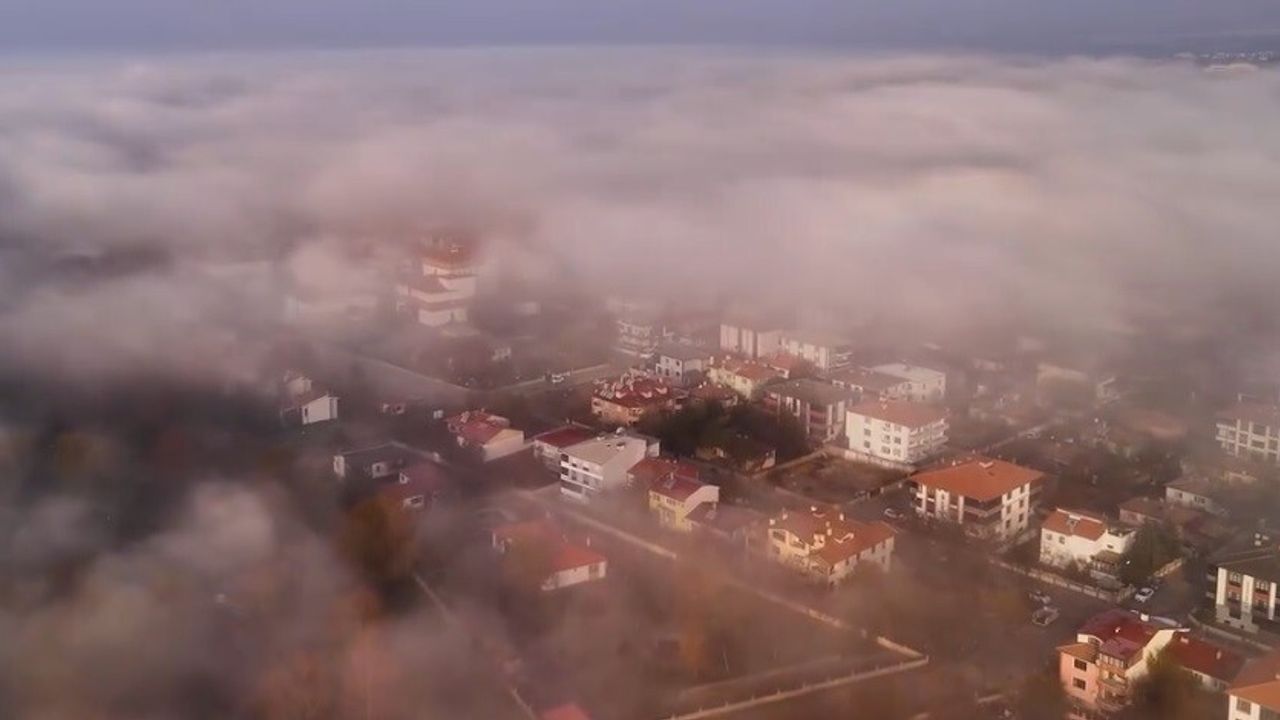 Erzincan sabah sis altında: Görüş 20 metreye düştü