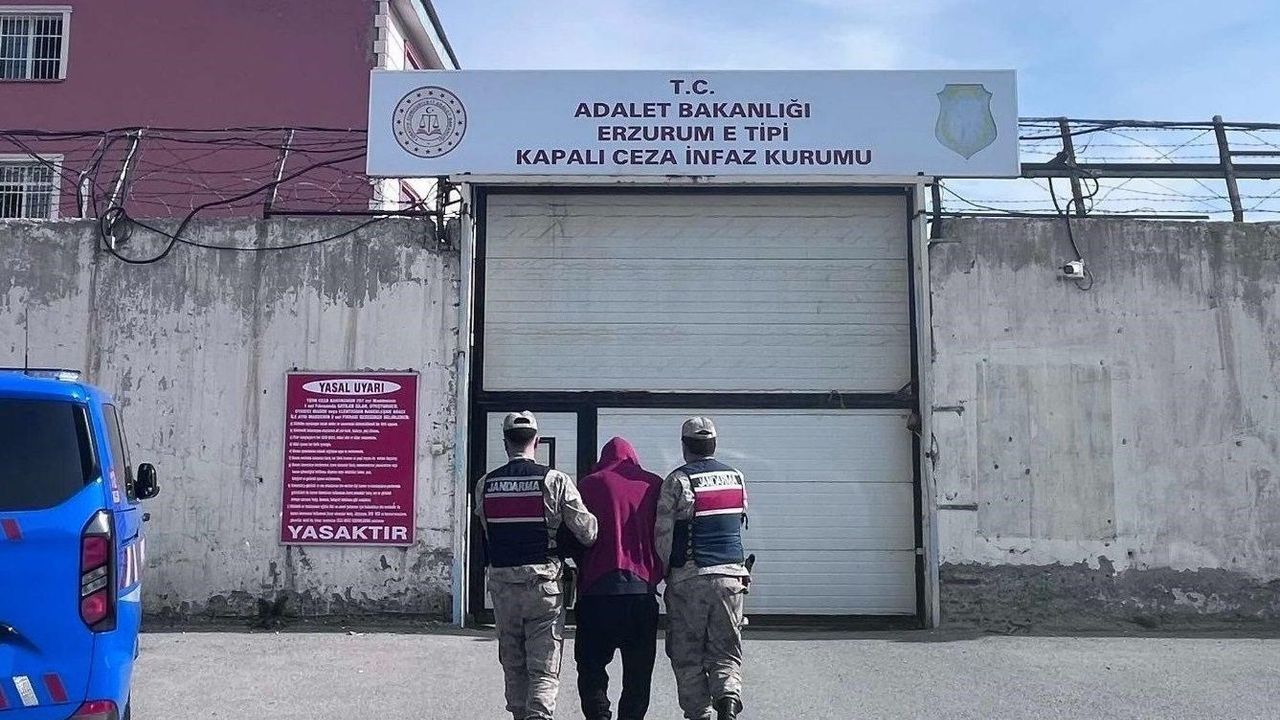 Erzurum'da 2 yıldır aranan şahıs jandarma operasyonuyla yakalandı